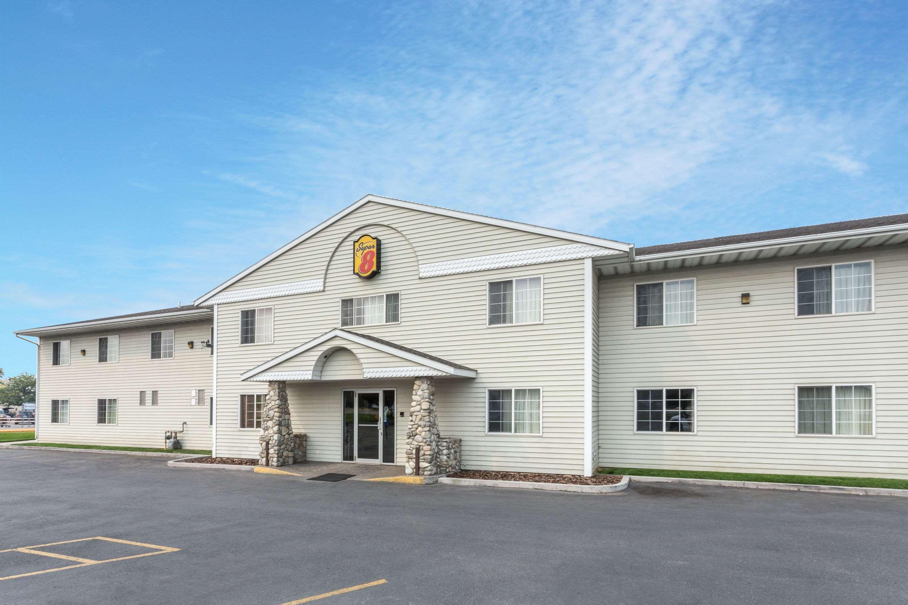 Super 8 By Wyndham Hamilton Hotel Exterior foto